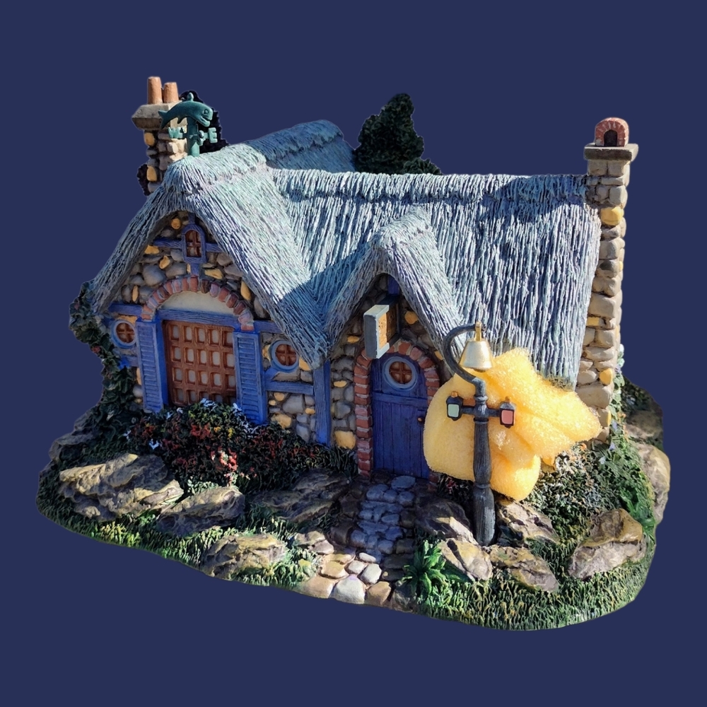 Thomas Kincade Hawthorne Village Christmas Collection Seaside Bait and Tackle Sh